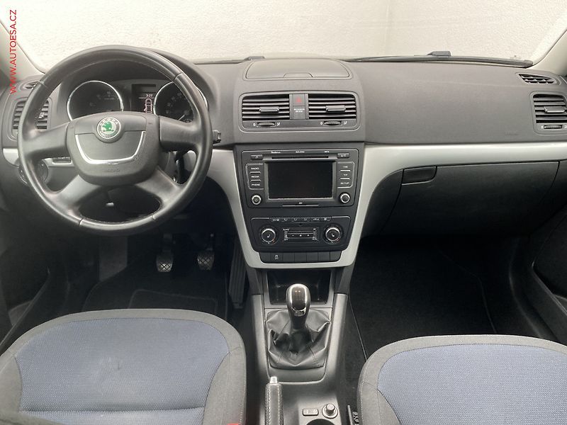 Škoda Yeti (2013) 1.4 TSi, Ambition, TZ, park - fotka 8 z 15