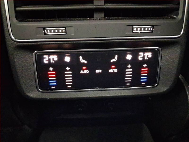 Audi Q7 (2022) 55 TFSI - fotka 21 z 22