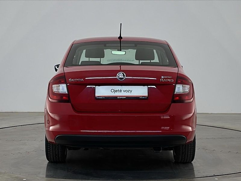 Škoda Rapid Style - fotka 17 z 28