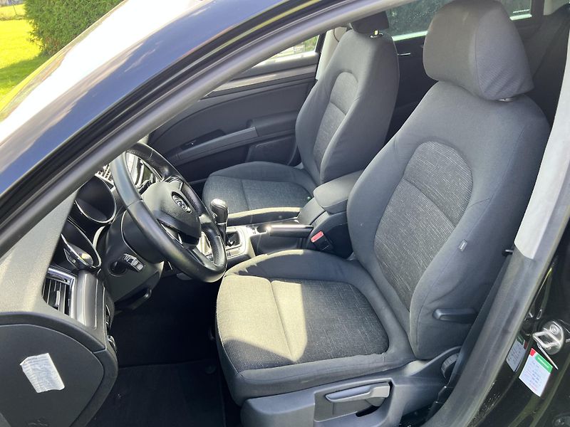 Škoda Superb 2.0TDI 103KW,DIGIKLIMA,TZ,ALU - fotka 13 z 48