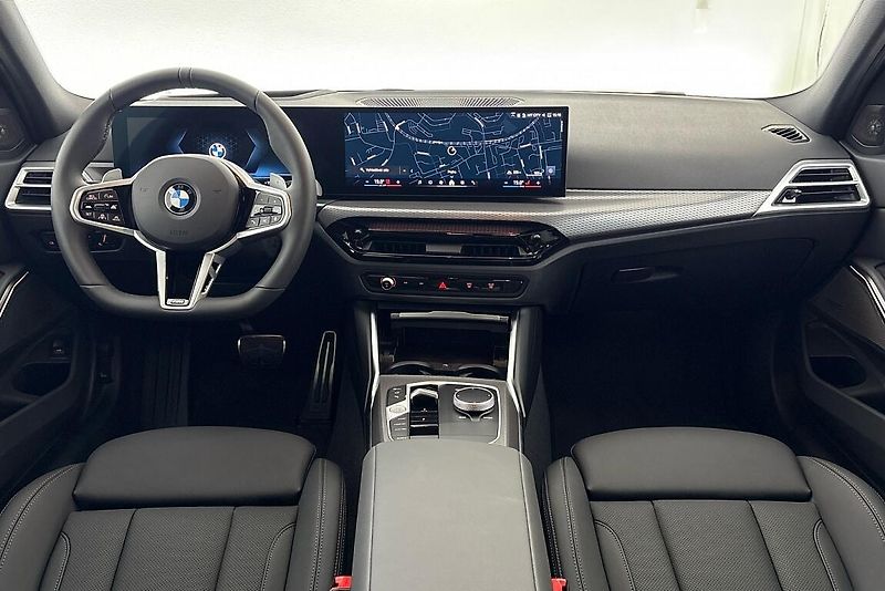 BMW Řada 3 řady 3 | 330d xDrive - fotka 16 z 28