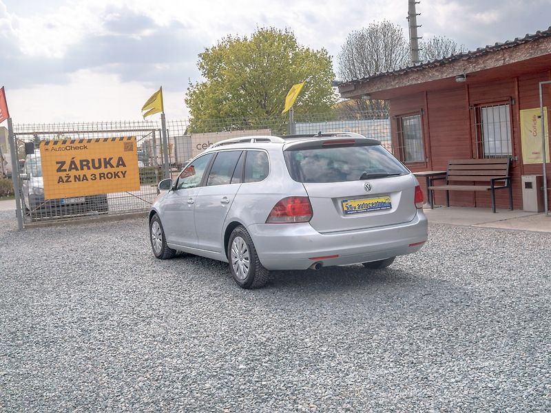Volkswagen Golf (2010) 1.6TDI 77KW DSG – PO ROZVODECH - fotka 8 z 48