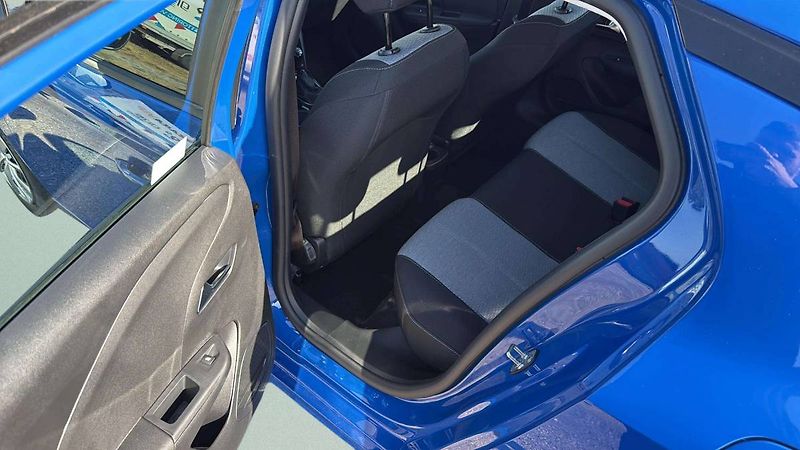 Opel Corsa (2026) Edition 1.2 TURBO (74kW/100k) - fotka 19 z 24