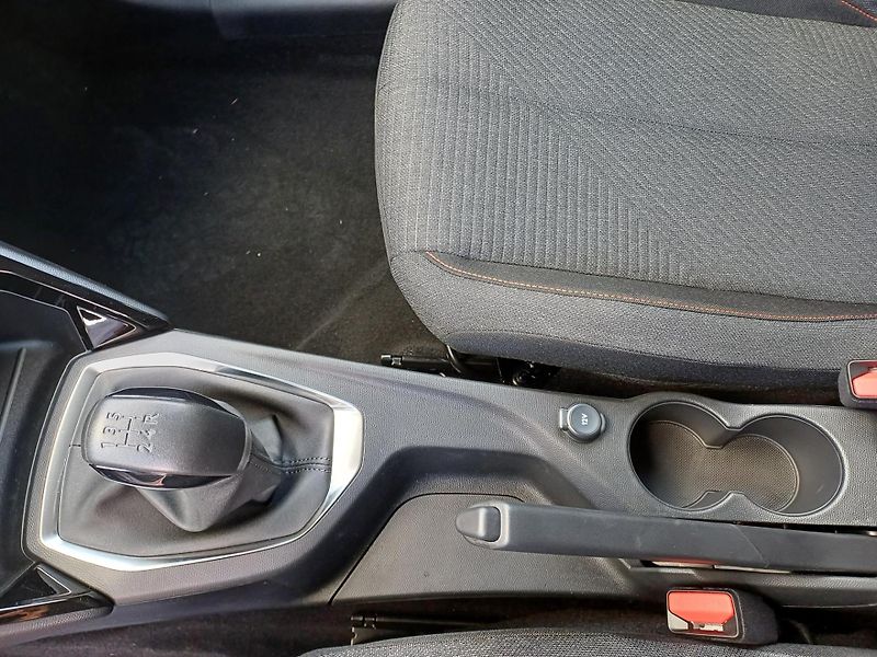 Peugeot 208 (2026) STYLE Turbo 100 MAN6  - fotka 18 z 22