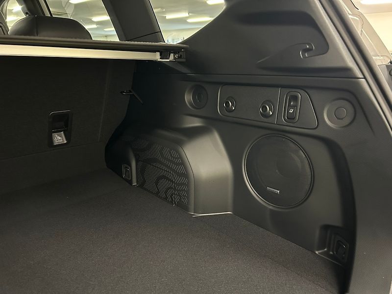 Subaru Forester (2025) 2.0 Touring 2025 4x4 nové | Zá - fotka 26 z 68
