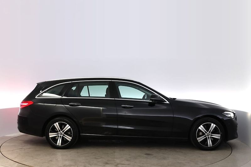 Mercedes-Benz Třídy C 300e Avantgarde Premium 360 - fotka 4 z 26
