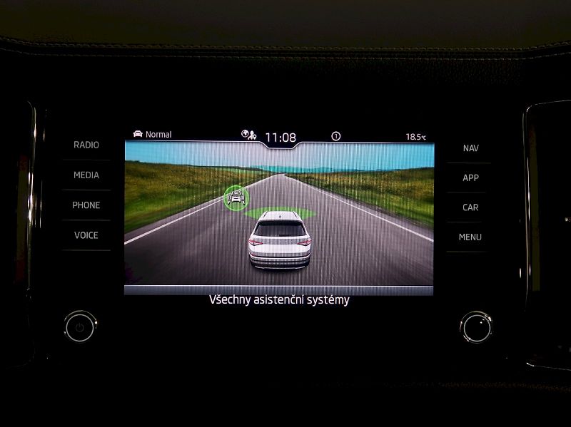 Škoda Kodiaq (2022) AMBITION 2.0TDI 110KW TAŽNÝ - fotka 24 z 35