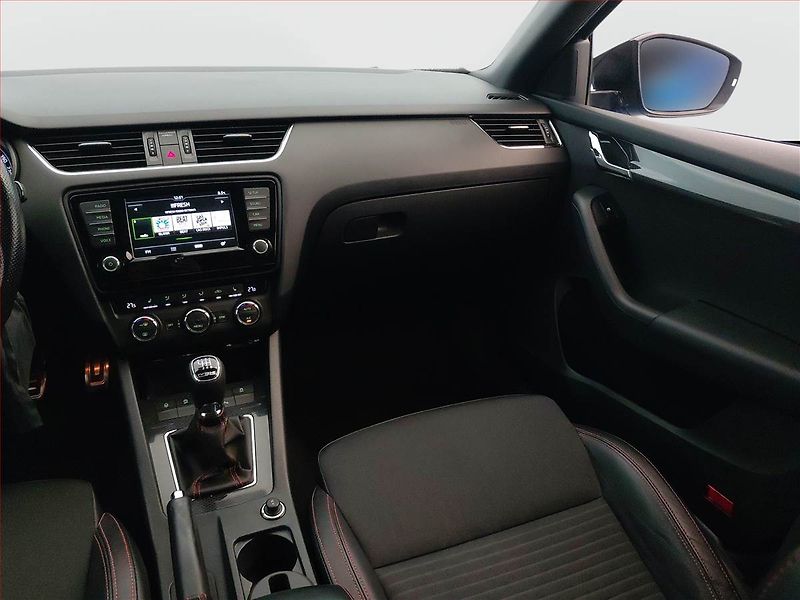 Škoda Octavia (2016) RS 2.0 TDI, Serv.kniha, Kůže - fotka 8 z 19