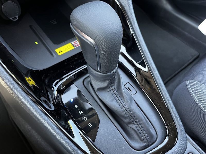 Toyota Yaris 1.5 Hybrid Style ODBĚR IHNED - fotka 21 z 27