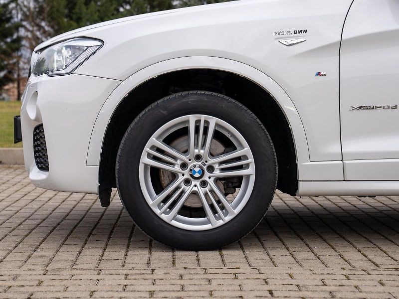 BMW X3 xDrive20d (F25) Model M Sport - fotka 26 z 26