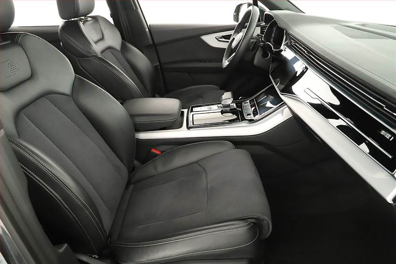Audi Q7 (2023) 60 TFSI e - fotka 7 z 25