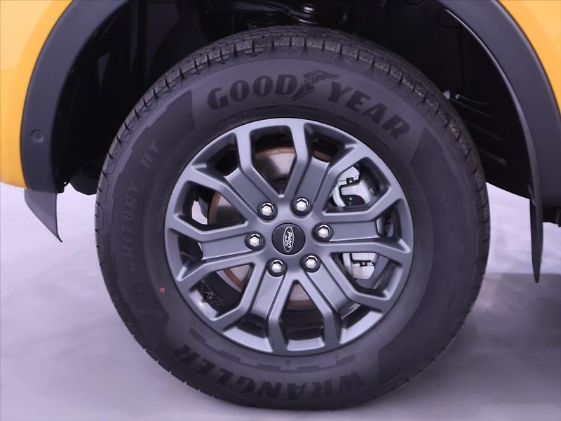 Ford Ranger 3,0 V6 Double Cab Wildtrak DPH - fotka 36 z 54