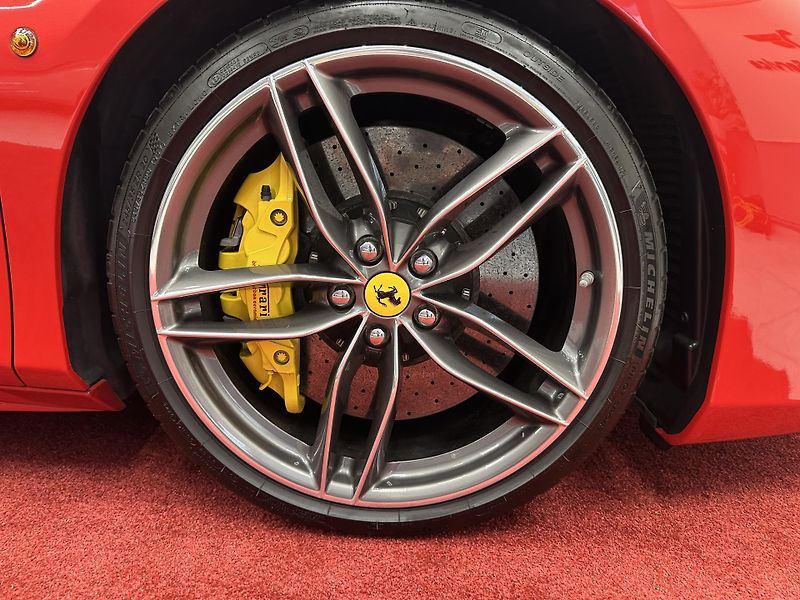 Ferrari 488 (2018) GTB*LIFT*CAMERA*QUIO*DPH*CORSA - fotka 11 z 13