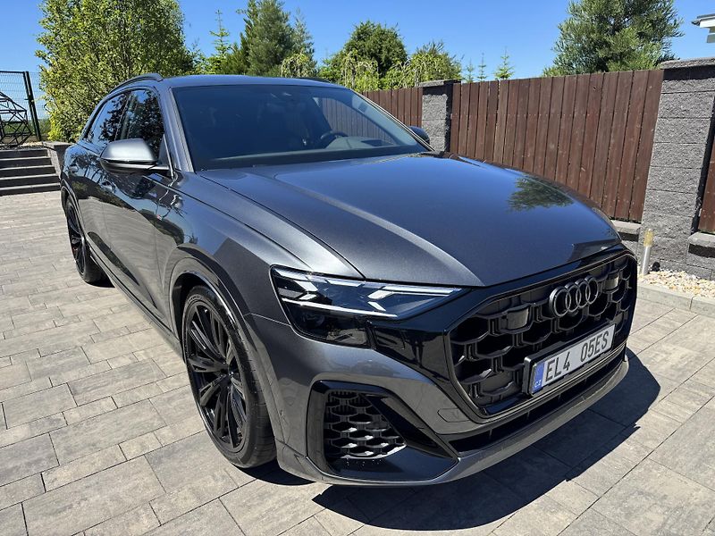 Audi Q8 (2025) 60TFSI e QUATTRO, B&O, Tažné  - fotka 13 z 38