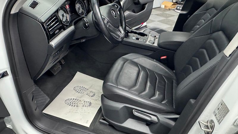 Volkswagen Touareg (2020) - fotka 12 z 27