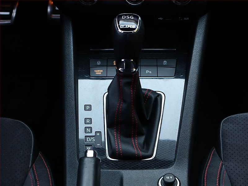 Škoda Octavia (2018) RS 2.0 TDI 4x4 DSG, 4X4 - fotka 11 z 24