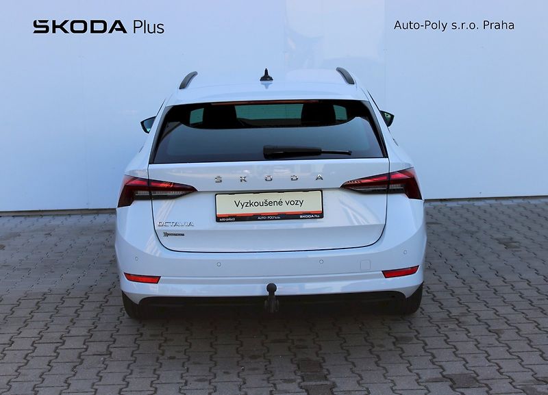 Škoda Octavia (2023) 1.5 TSI 110 kW Ambition - fotka 9 z 25