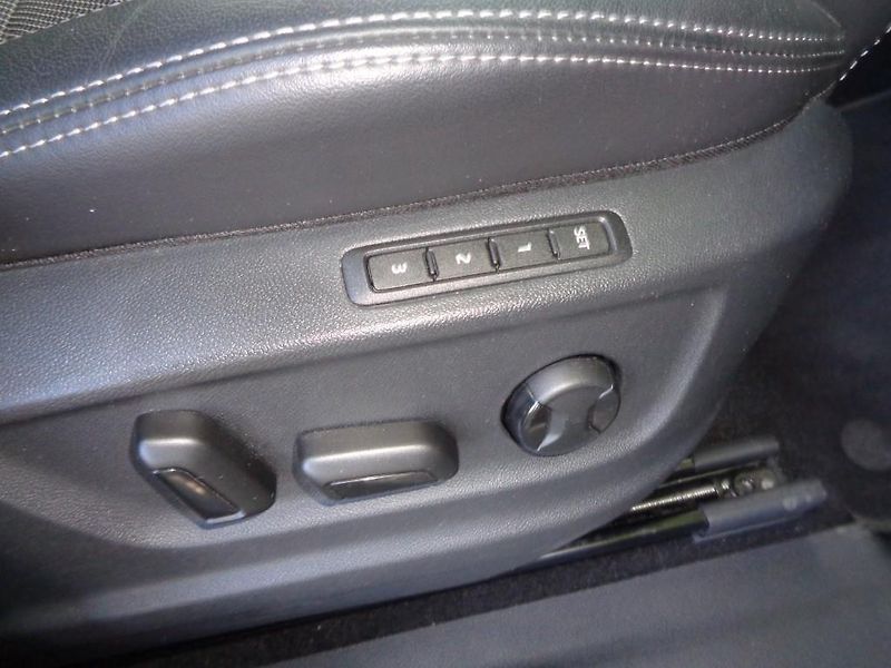 Škoda Kodiaq 2,0TDI DSG 4x4 STYLE PLUS 110 - fotka 23 z 30