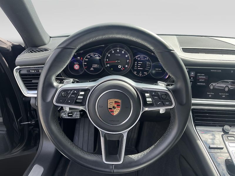 Porsche Panamera (2020) 4 - fotka 17 z 30