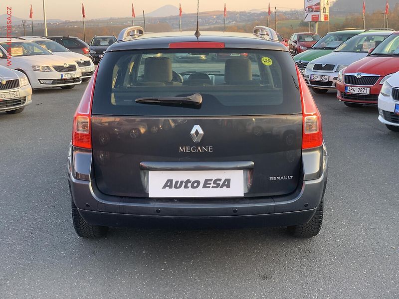 Renault Mégane (2007) 1.6 16V, ČR, AC, park.asist - fotka 5 z 17