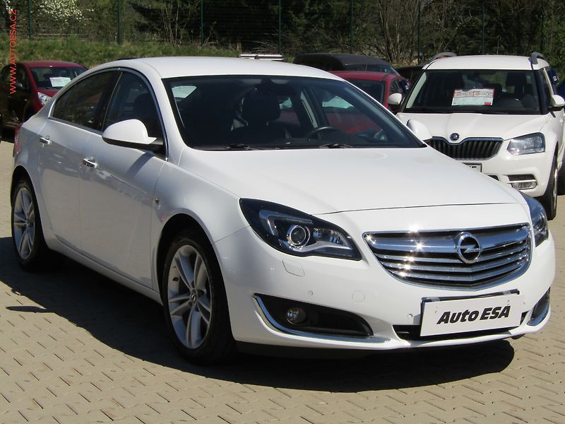 Opel Insignia (2015) 2.0CDTI 4x4, Bixenon, kůže - fotografie inzerátu