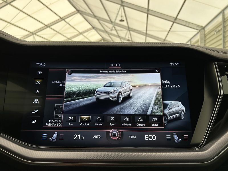 Volkswagen Touareg 3.0 TSI 4x4 R-Line - fotka 14 z 36
