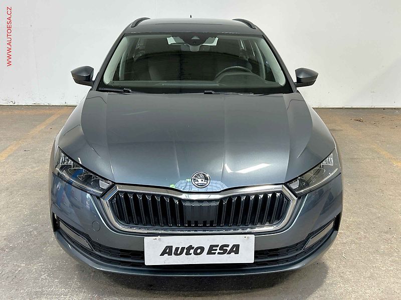 Škoda Octavia (2020) 2.0TDi, LED, navi, kamera - fotka 2 z 17