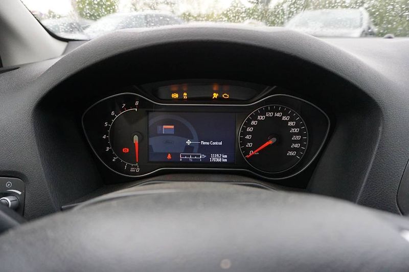 Ford Mondeo (2009) 2,0 176 KW - fotka 31 z 37