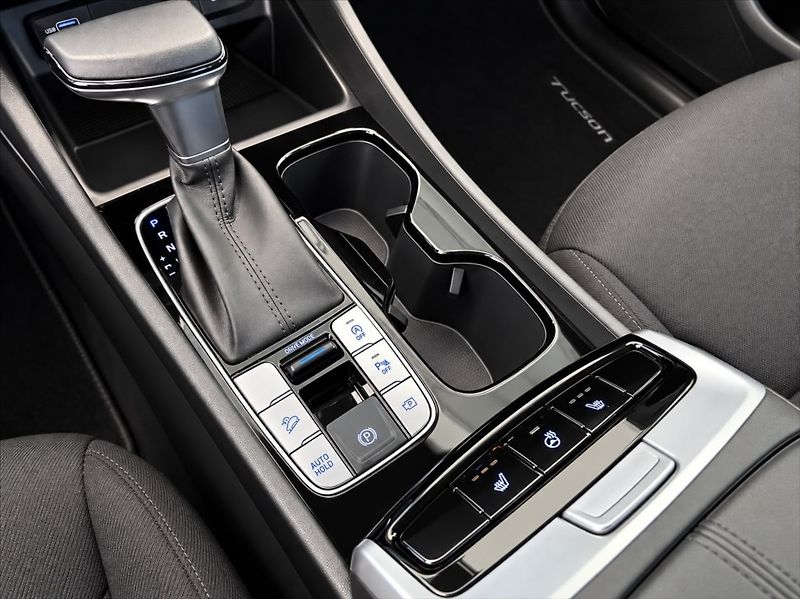 Hyundai Tucson 1,6 110 kw FREEDOM , CZ - fotka 11 z 17
