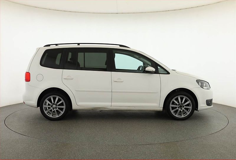 Volkswagen Touran (2011) 1.6 TDI, Serv.kniha, Navi - fotka 6 z 13