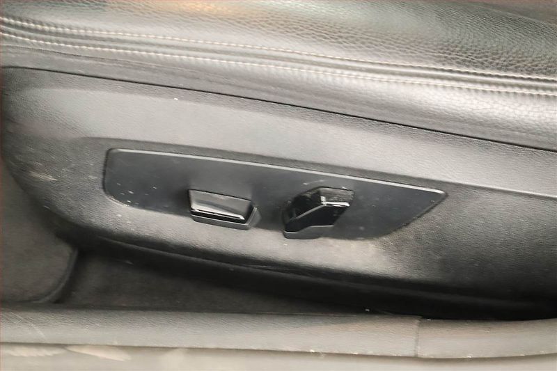BMW Řada 5 (2020) 520d, Automat, Serv.kniha - fotka 18 z 19