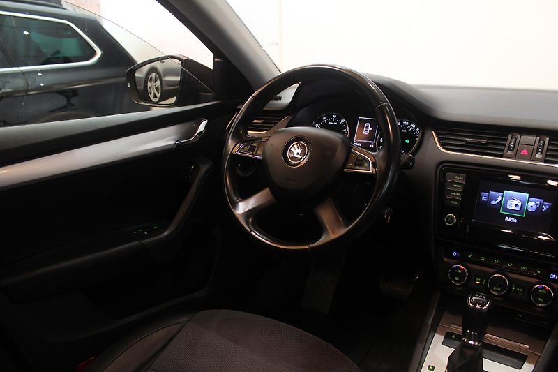 Škoda Octavia (2014) 1.2TSI DSG Elegance  - fotka 26 z 29