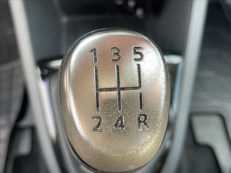 Renault Clio 1,5 DCi 66kw GPS polokůže 2sad - fotka 19 z 41