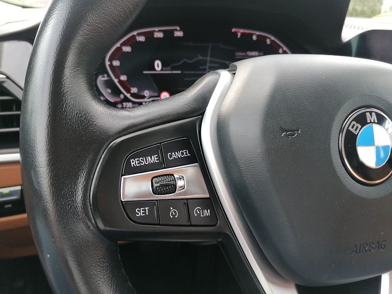 BMW Řada 3 (2022) 2.0 318IA 115kW Kůže - fotka 23 z 36