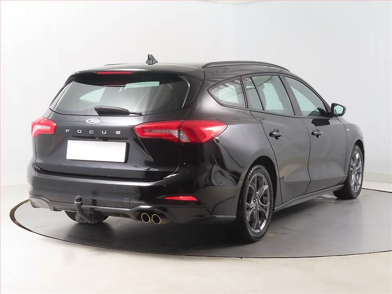 Ford Focus (2020) ST-Line 1.5 EcoBoost, Automat - fotka 5 z 14
