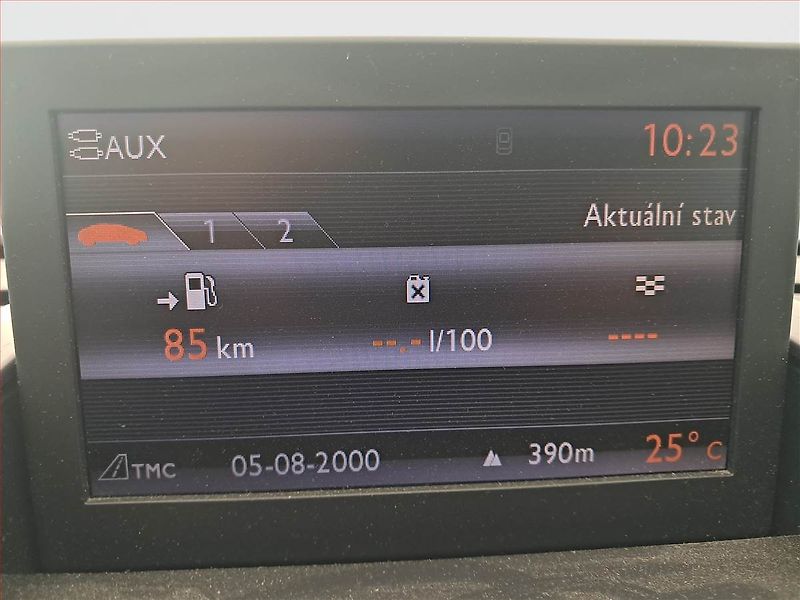 Peugeot 3008 (2012) 2.0 HDi, Navi, Tempomat - fotka 13 z 16