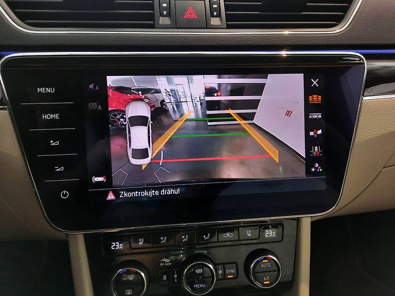 Škoda Superb (2020) Laurin&Klement 2.0 TSI 4x4 (20 - fotka 16 z 30