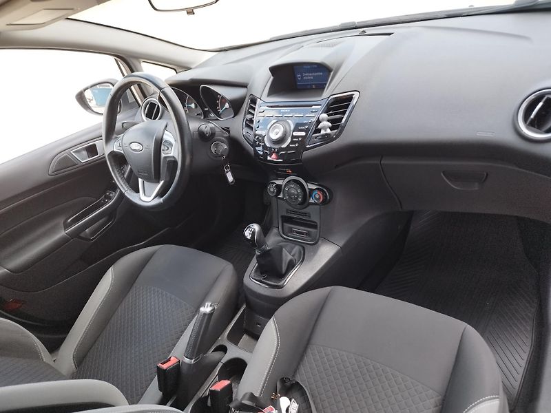 Ford Fiesta 1.5TDCI,volat-608 081 843 - fotka 17 z 18