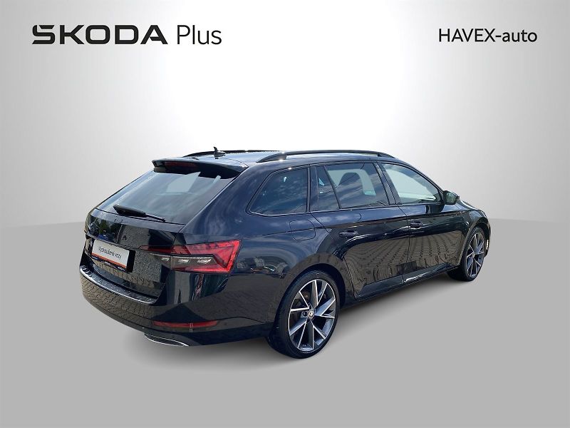 Škoda Superb (2022) Combi 2.0 TDI DSG Sportline - fotka 2 z 35