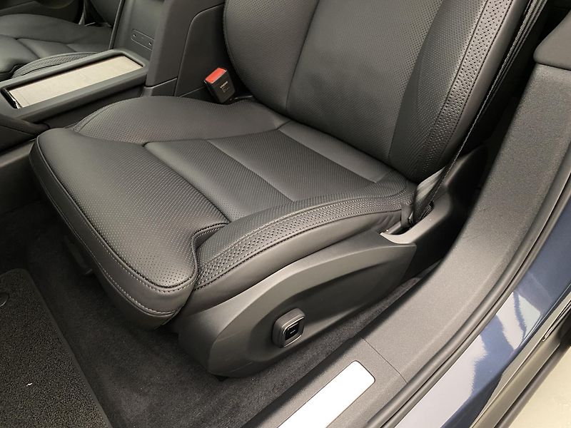 Volvo ES90 (2026) PURE ELECTRIC EXT.SINGLE ULTRA - fotka 29 z 75