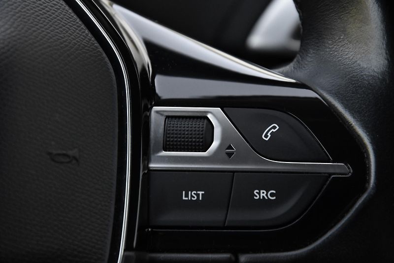 Peugeot 5008 2.0 HDi,7MÍST,LED,NAVI,KAMERA - fotka 13 z 50