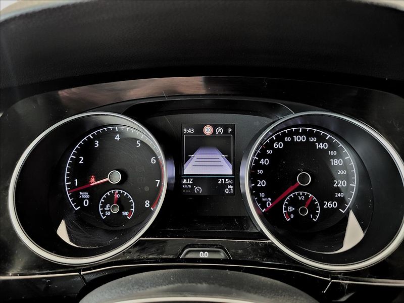 Volkswagen Touran 1,5 Již není k dispozici - fotka 24 z 50