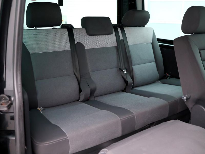 Volkswagen Multivan 1,9 TDI 75kW Startline - fotka 15 z 35