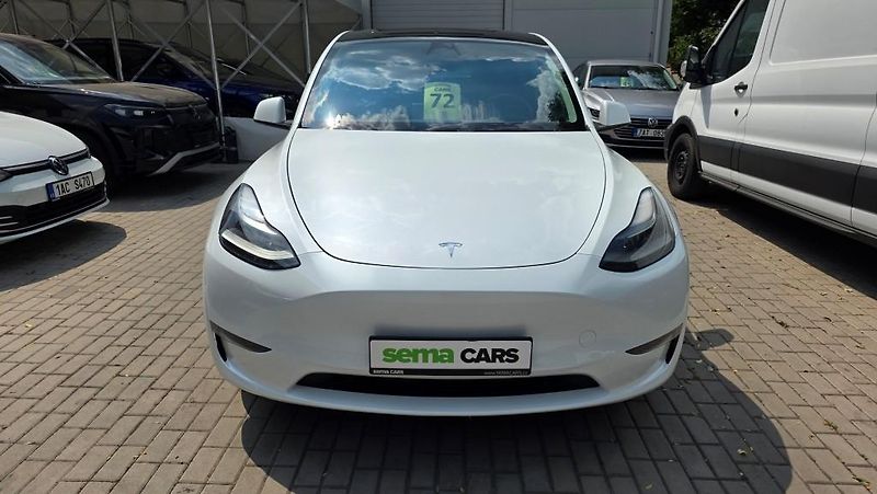 Tesla Model Y (2023) Long Range AWD DE SoH 93,7% TZ - fotka 3 z 34