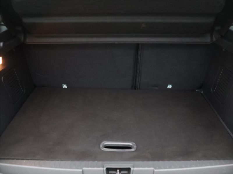 Renault Captur 1,3 TCe 96kW Intens LED Navi - fotka 10 z 34