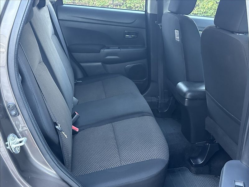 Mitsubishi ASX 1,6 117PS  Invite+ Audio - fotka 19 z 49