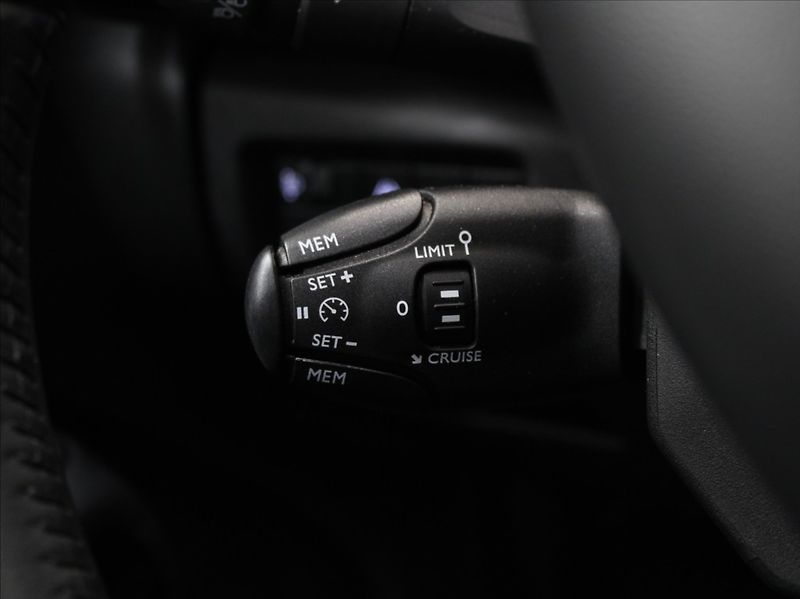 Citroën C5 Aircross 1,2 PT 96kW 25tkm. VÝPRODEJ! - fotka 20 z 23