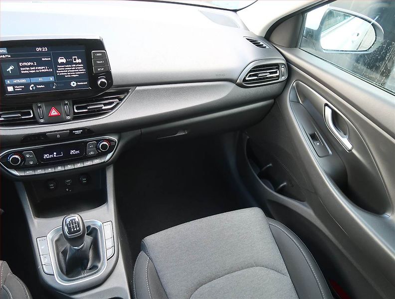 Hyundai i30 (2021) 1.6 CRDi, ČR,1.maj, Tempomat - fotka 8 z 14