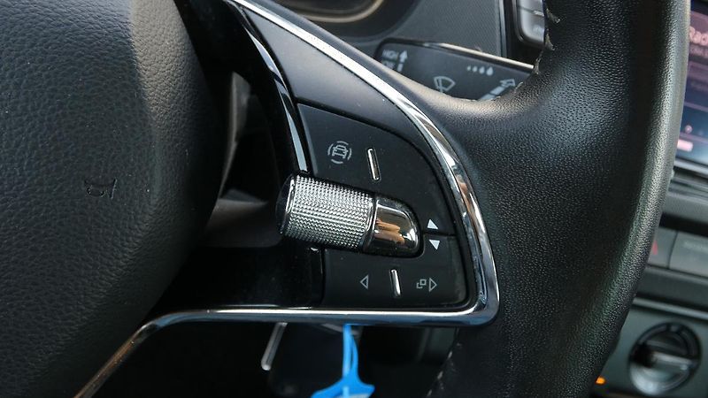 Škoda Fabia Combi 1.0 TSI Ambition - fotka 12 z 22
