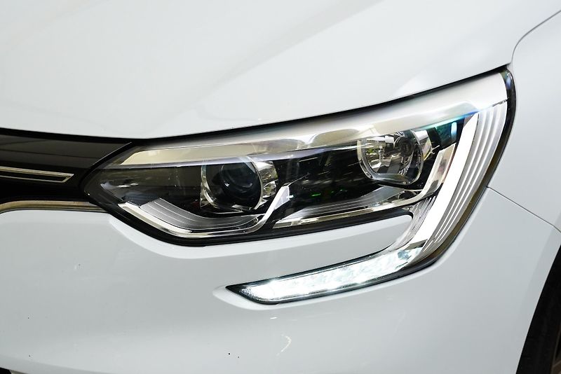 Renault Mégane - fotka 9 z 26